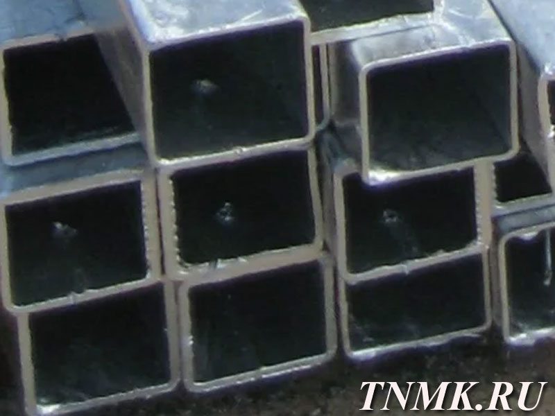 Труба профильная оцинкованная 40х40х2.5 мм ст. 20 купить в Новороссийске